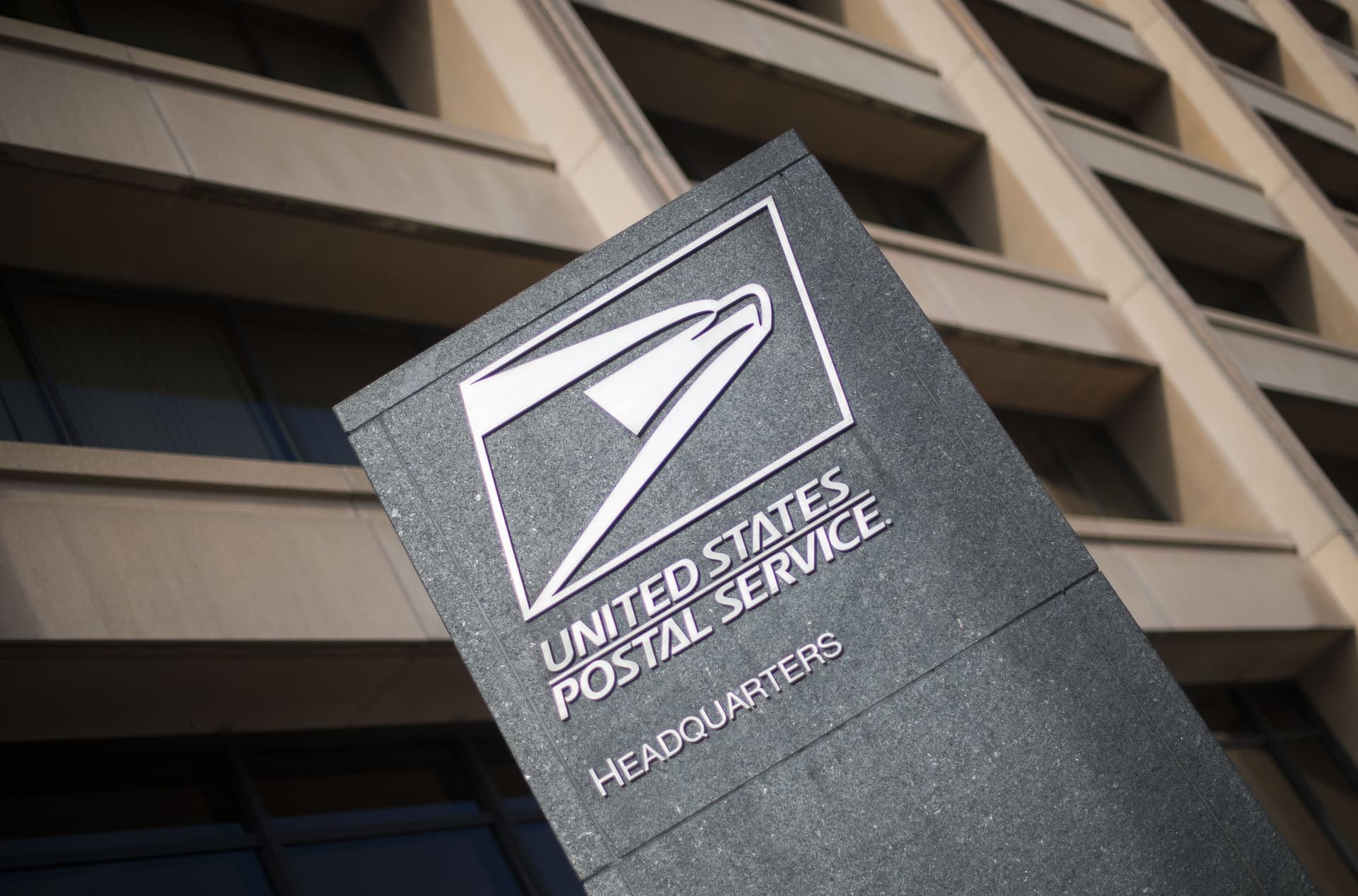 A general view of the U.S. Postal Service (USPS) headquarters building in Washington on Dec. 30, 2014. (Jim Watson/AFP/Getty Images)