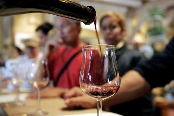 NAPA VALLEY, CA - MAY 16: People taste wine at the Vianasa Winery May 16, 2005 in Napa Valley, California. (Photo by David Paul Morris/Getty Images)