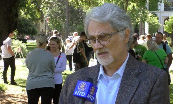 Psychologist Dr. Michael Kuiper. (Daniel Holl/The Epoch Times)