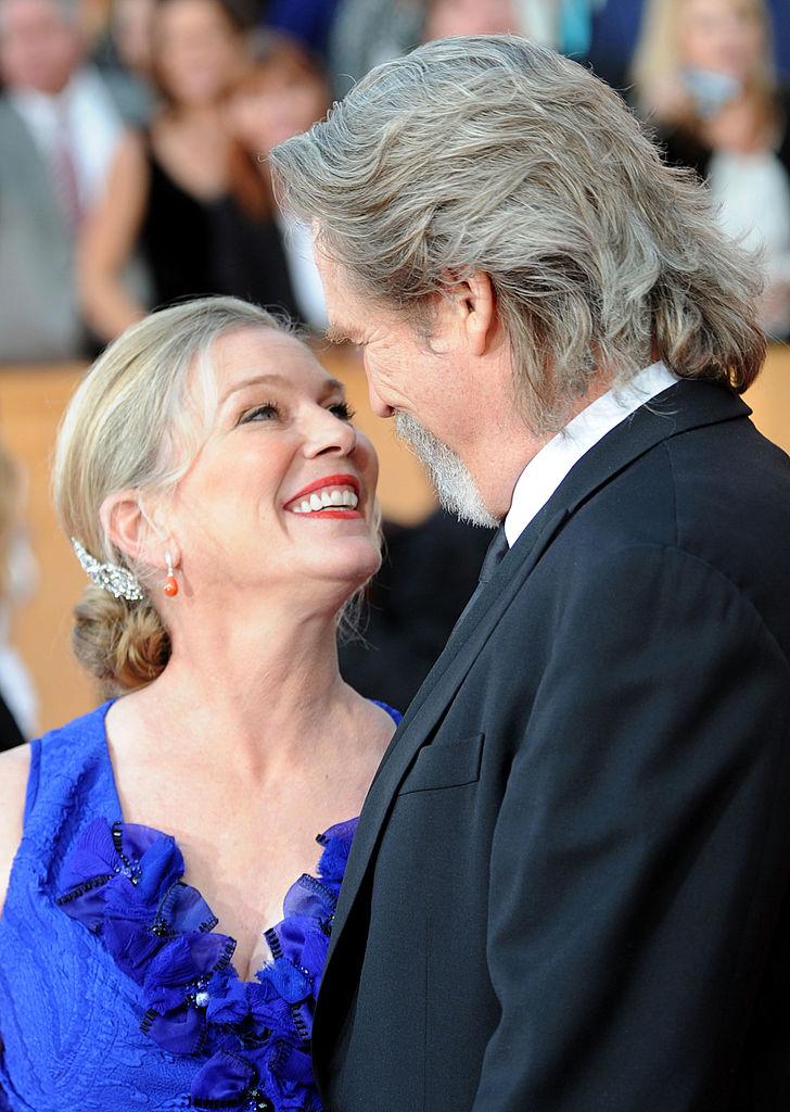 Actor Jeff Bridges and wife Susan Geston arrive at the 16th Annual Screen Actors Guild Awards held at the Shrine Auditorium in Los Angeles on Jan. 23, 2010. (Frazer Harrison/Getty Images)