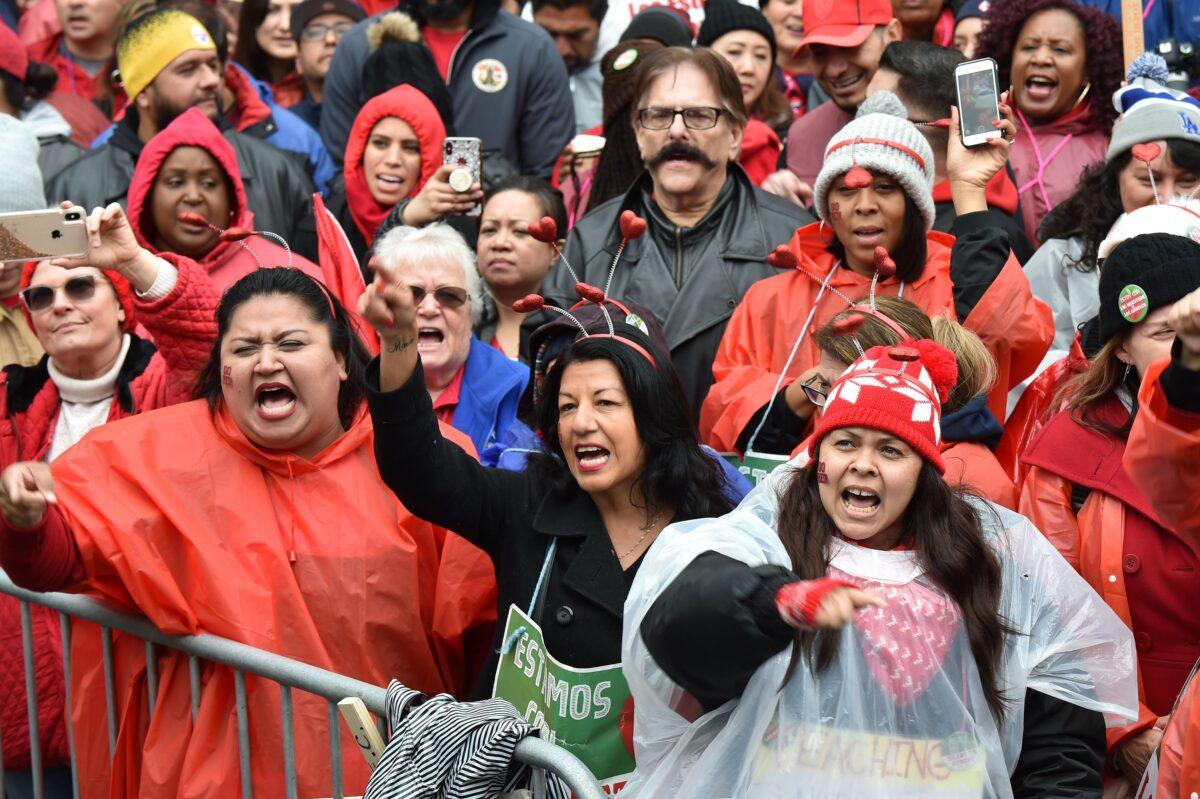 Teachers and their supporters rally during a teachers' strike in downtown Los Angeles on Jan. 15, 2019. (Robyn Beck/AFP/Getty Images)