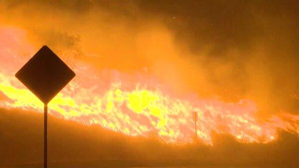 Image shows the Saddleridge Fire in Los Angeles, Calif. (Courtesy of KCAL/KCBS)