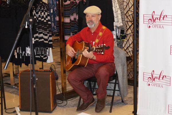 A Solo Opera performer. (Courtesy of Solo Opera)