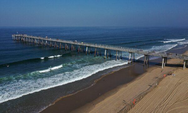 The Hermosa Beach shoreline near Los Angeles on Sept. 4, 2020. Surf reached 8 feet at Hermosa Beach this week, according to the National Weather Service. (Lucy Nicholson/Reuters)