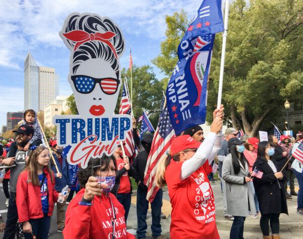 Rally attendees show support for President Trump at the “Stop the Steal” rally at California’s State Capitol in Sacramento on Nov. 14, 2020. (Ilene Eng/The Epoch Times)