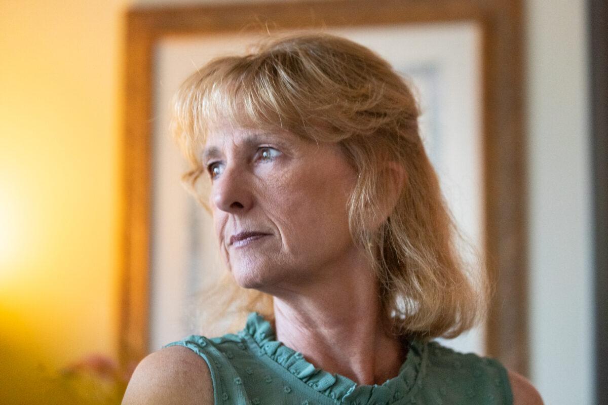 Julie Inman at her apartment complex in Irvine, Calif., on Aug. 24, 2021. (John Fredricks/The Epoch Times)