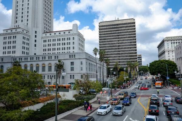Los Angeles City Hall on March 24, 2018. (John Fredricks/The Epoch Times)