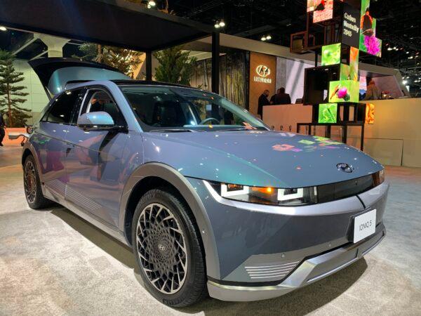 Hyundai IONIQ 5 at the Los Angeles Auto Show at the Los Angeles Convention Center on Nov. 18, 2021. (Linda Jiang/The Epoch Times)