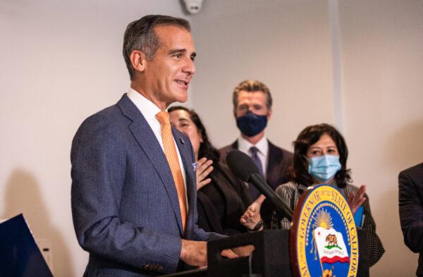 Mayor of Los Angeles Eric Garcetti speaks in Los Angeles, Calif., on Sept. 29, 2021. (John Fredricks/The Epoch Times)