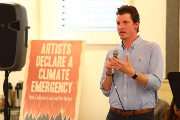 California State Sen. Henry Stern speaks in Hollywood, Calif., on Jan. 13, 2019. (Joe Scarnici/Getty Images)