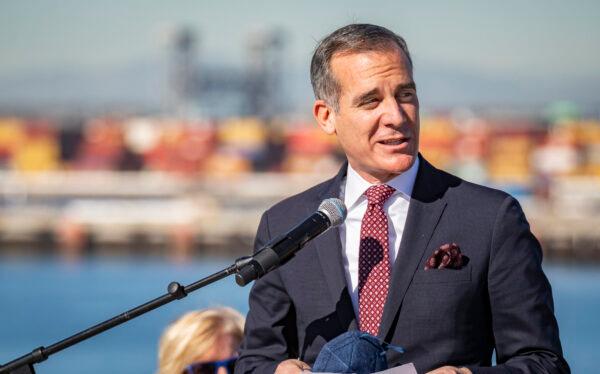 Mayor Eric Garcetti speaks to journalists in Long Beach, Calif., on Jan 11, 2022. (John Fredricks/The Epoch Times)