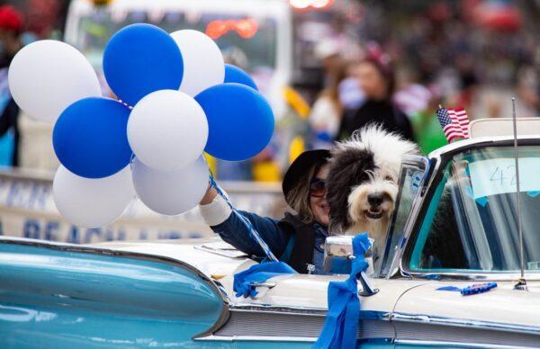 Southern Californians partake in the 55th Annual Patriots Day Parade in Laguna Beach, Calif., on March 5, 2022. (John Fredricks/The Epoch Times)