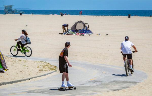 A homeless encampment near the popular boardwalk area of Venice Beach, Calif., on June 9, 2021. (John Fredricks/The Epoch Times)