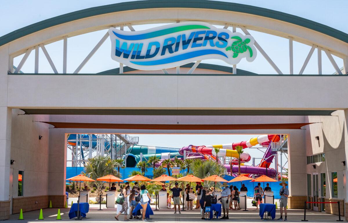 Guests enjoy the soft opening of Wild Rivers water park in Irvine, Calif., on July 14, 2022. (John Fredricks/The Epoch Times)