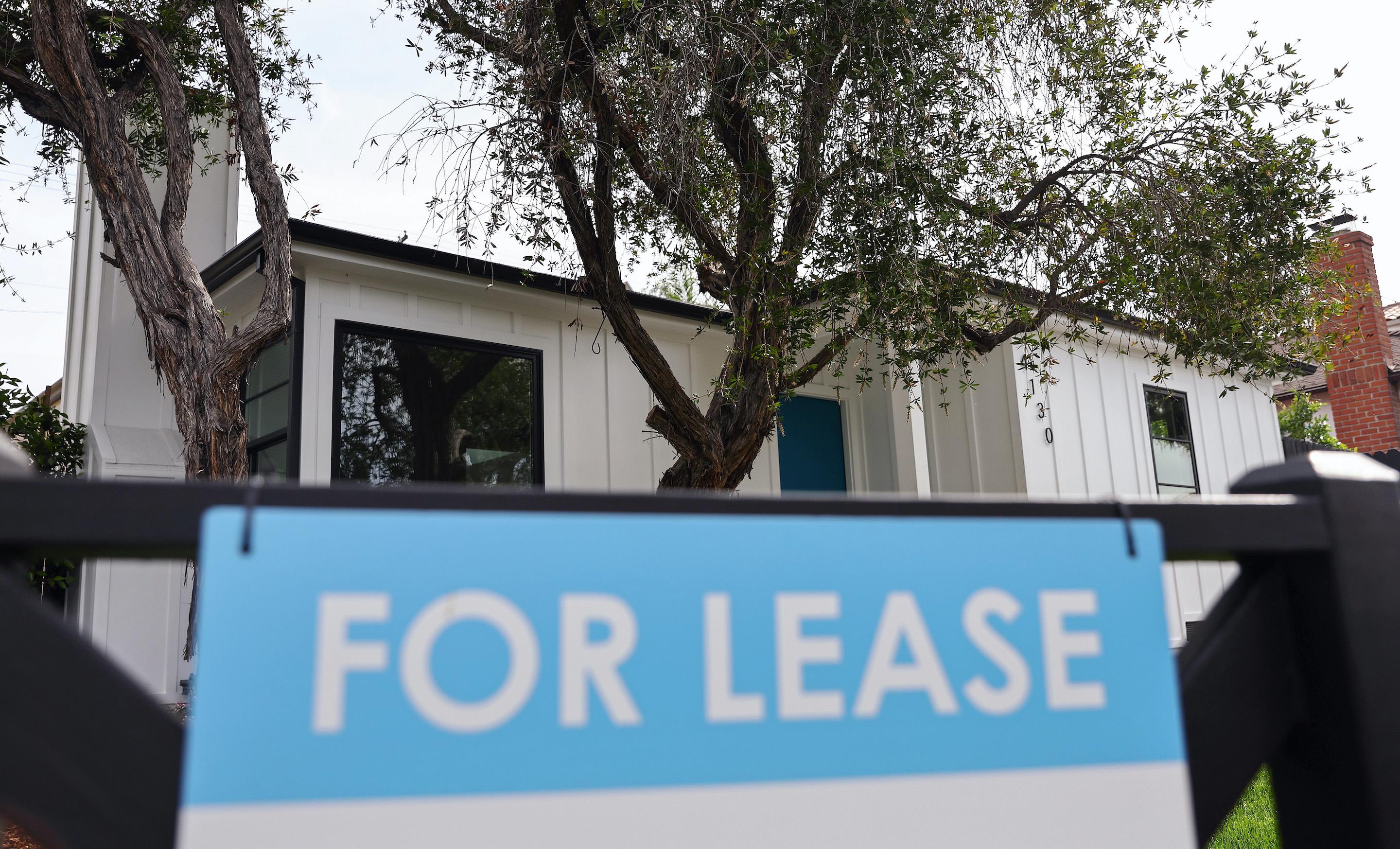 Applications for Emergency Aid Are Now Open for Small Landlords in Los Angeles
