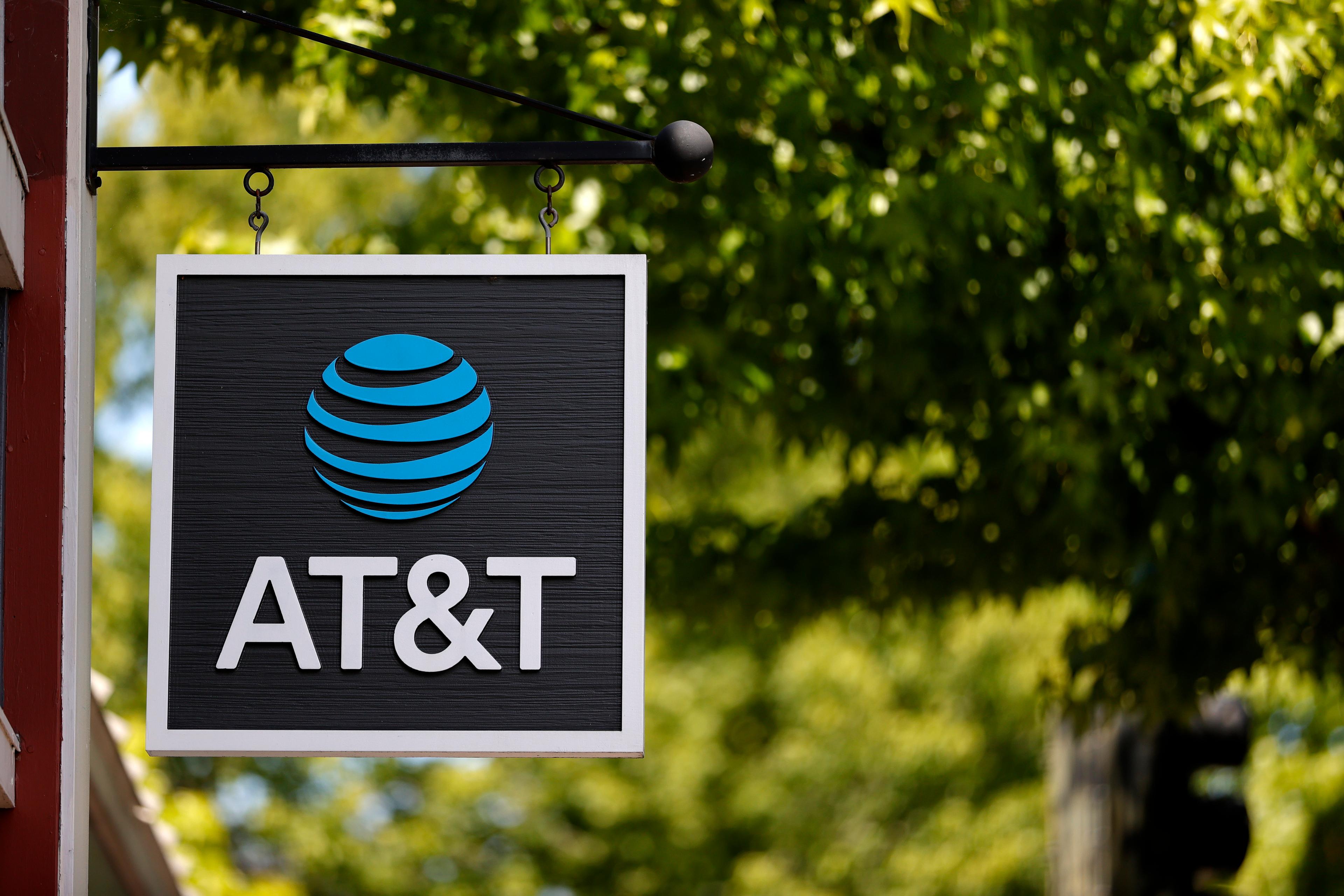 AT&T Seeks End to Mandatory Landline Service in California