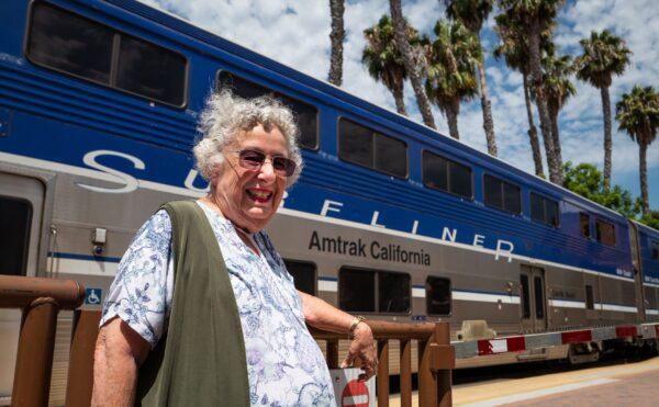 San Juan Capistrano Historical Society tour guide Jan Quest gives a tour in San Juan Capistrano, Calif., on Aug. 16, 2022. (John Fredricks/The Epoch Times)