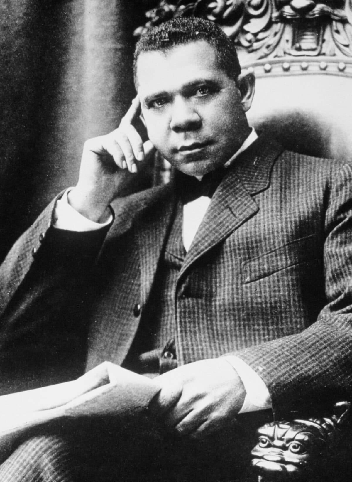 American educator and author Booker T. Washington (1856 - 1915), circa 1885. (Archive Photos/Getty Images)