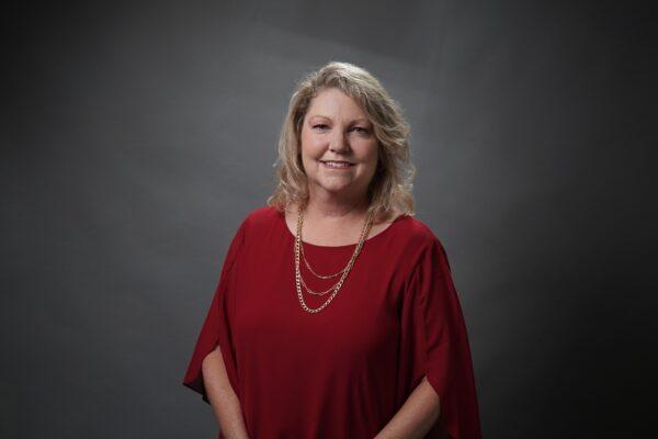 Debra Kamm, Irvine Unified School District Area 2 candidate in Irvine, Calif., on Sept. 21, 2022. (Sophie Li/The Epoch Times)