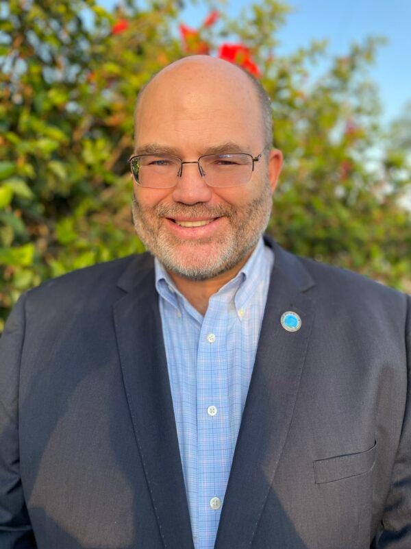 (Courtesy of Robert Dickson)