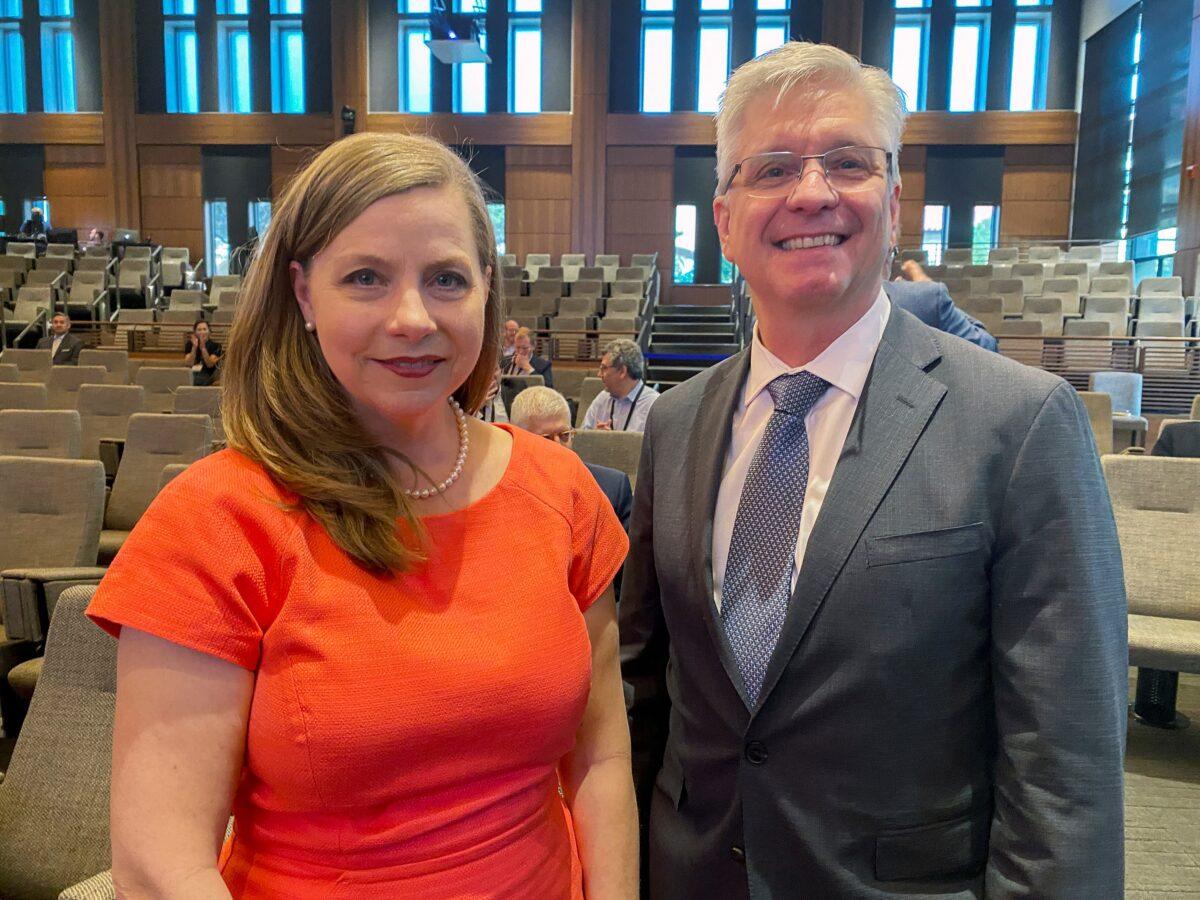Federal Reserve Governors Michelle Bowman (L) and Christopher Waller (R) at Stanford University's Hoover Institution, in Palo Alto, Calif., on May 6, 2022. (Ann Saphir/Reuters)