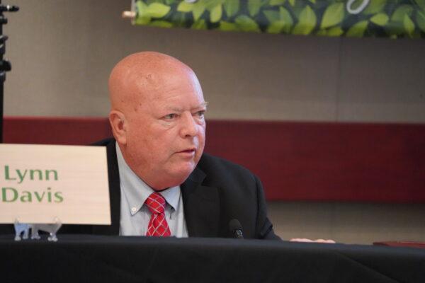 Lynn Davis, Tustin Unified School District Area 3 incumbent, attends a candidate forum in Tustin, Calif., on Oct. 17, 2022. (Rudy Blalock/The Epoch Times)