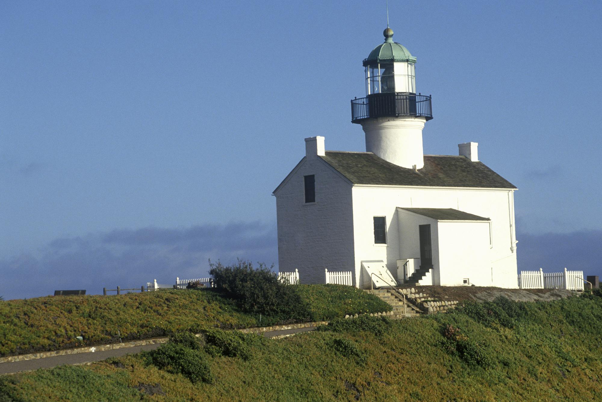 Man Killed in Fight at Vacation Rental in San Diego’s Point Loma