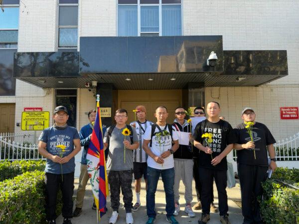 Multiple Southern California groups gather in front of the Chinese Consulate in support of demonstrations held in China calling for an end to COVID-19 lockdowns in Los Angeles, on Nov. 27, 2022. (Courtesy of Lijian Jie)
