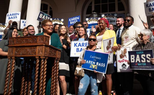 Los Angeles Mayor-Elect Karen Bass speaks with supporters in Los Angeles on Nov. 17, 2022. (John Fredricks/The Epoch Times)