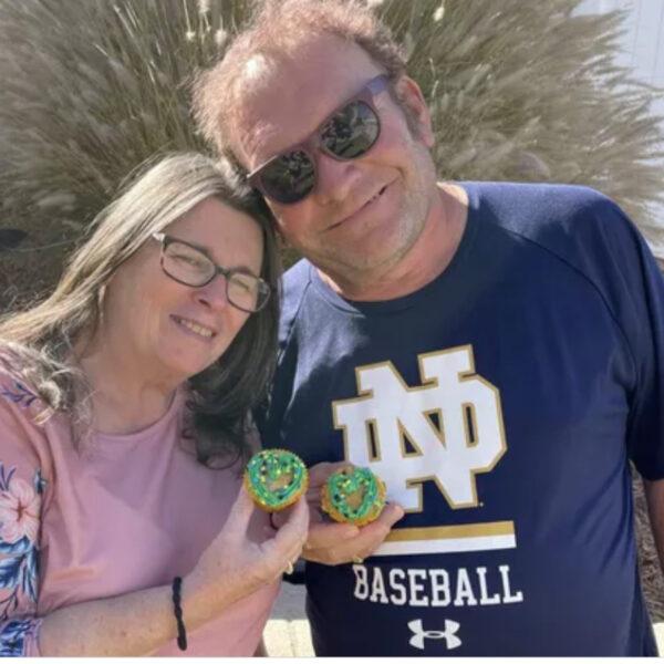 Homicide victims, 65-year-old Sharie Winek (L) and 69-year-old Mark Winek (R). (Courtesy Riverside Police Department)