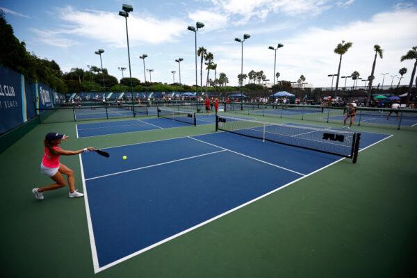 Amy Pazahanick returns a shot to Sam Goldenherrsh during the USA Pickleball Newport Beach West Diamond Regional at The Tennis and Pickleball Club in Newport Beach, Calif., on Sept. 4, 2022 (Ronald Martinez/Getty Images)