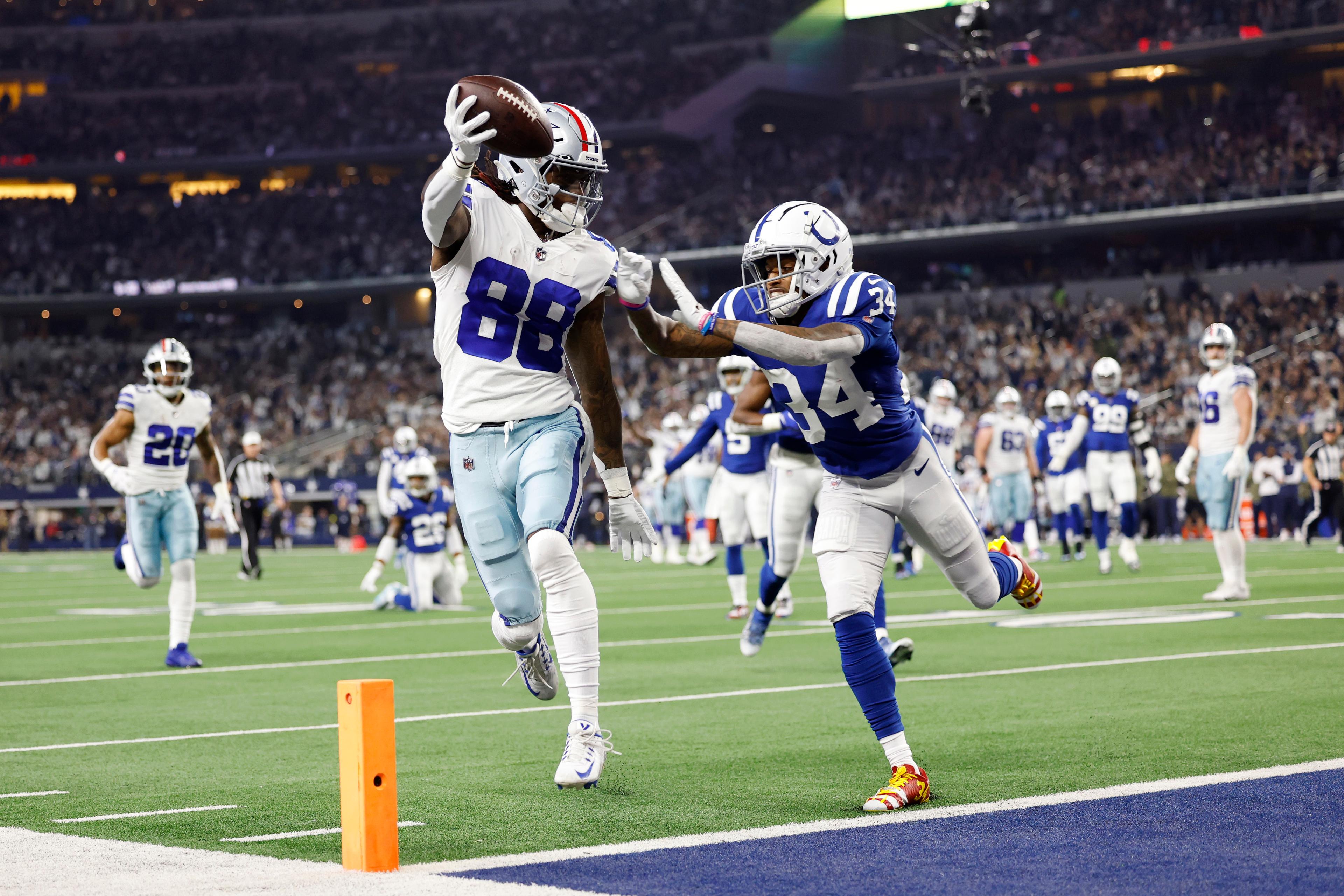 Cowboys, Prolific Receiver Lamb Reportedly Agree on Four-Year, $136 Million Deal