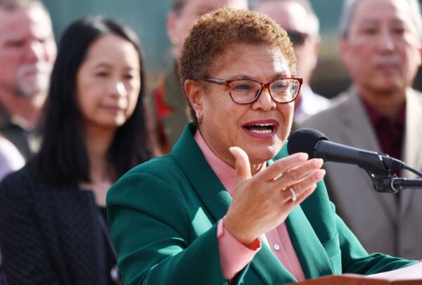 Los Angeles Mayor Karen Bass speaks at the podium at the Lorena Plaza affordable housing project site where she signed an affordable housing executive directive in Los Angeles on Dec. 16, 2022. (Mario Tama/Getty Images)
