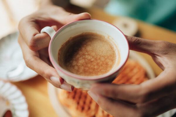 Several studies have found that drinking coffee can help reduce fat, especially for women around the area of the trunk. (Shutterstock)