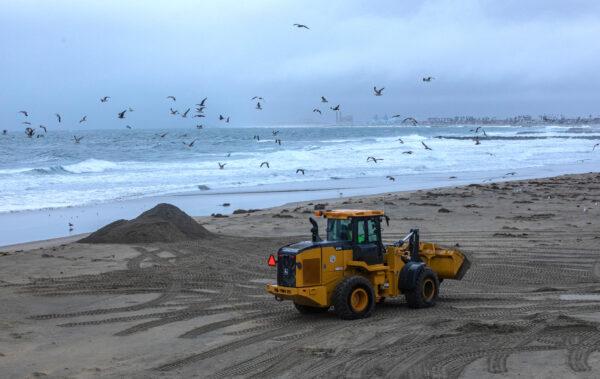 A rainstorm hits the Southland in Newport Beach, Calif., on Jan 5, 2023. (John Fredricks/The Epoch Times)