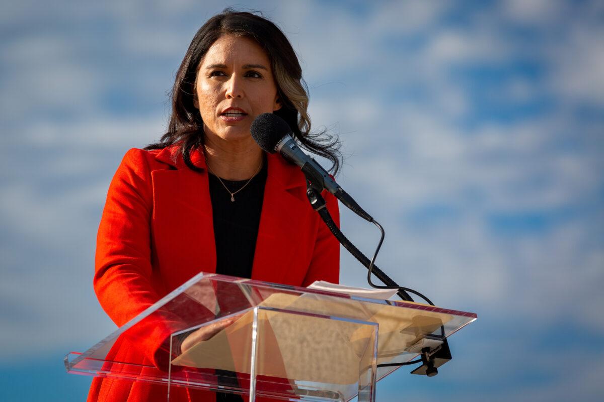 Tulsi Gabbard speaks at the Rage Against the War Machine rally in front of the Lincoln Memorial in Washington on Feb. 19, 2023. (Courtesy of Liberty Speaks)