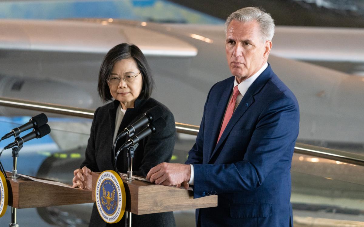 Then House Speaker Kevin McCarthy speaks with Taiwan President Tsai Ing-wen at The Reagan Presidential Library in Simi Valley, Calif., on April 5, 2023. (John Fredricks/The Epoch Times)