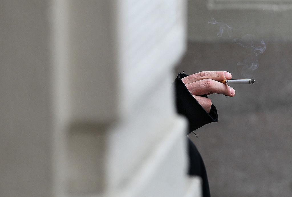 California Fully Bans Smoking in Hotels