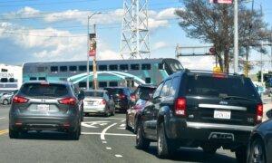 Security Guard Stabbed on Metrolink Train in Northern Los Angeles County