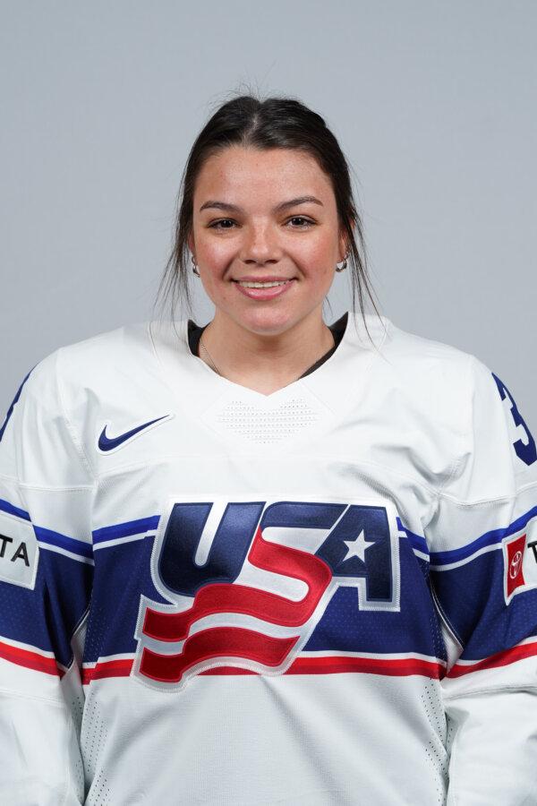 USA's Cayla Barnes (3) at 2023 IIHF Ice Hockey Women’s World Championship at CAA Centre in Brampton, Ontario, on April 3, 2023. (Matt Zambonin/IIHF)