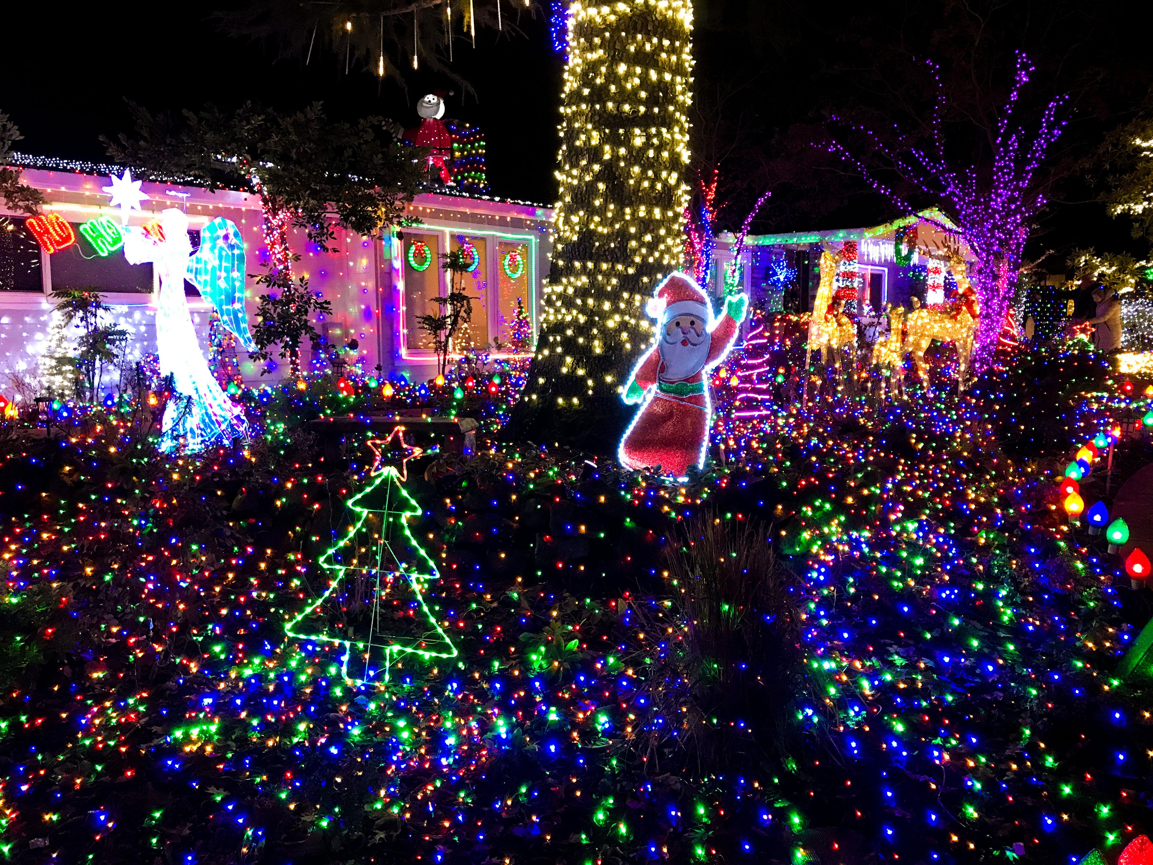 Christmas Lights Bring Joy to California Neighborhoods California Insider