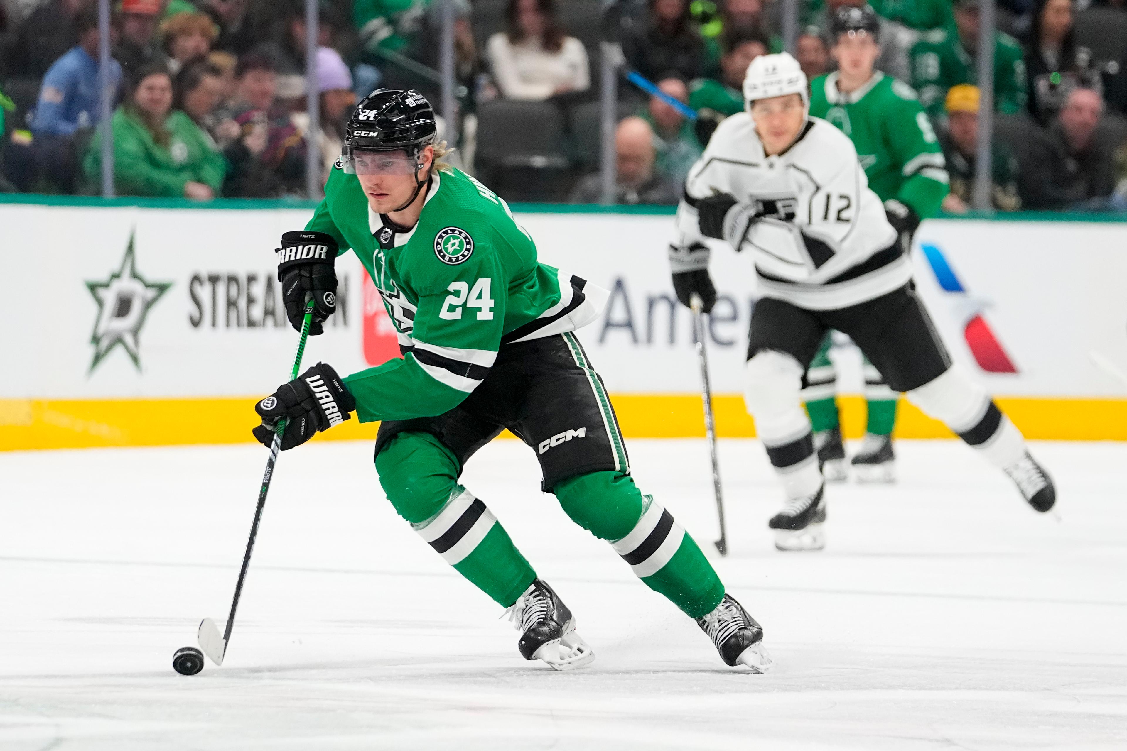 Hintz, Pavelski Each Score 18th Goal of Season in Stars’ 5–1 Win Over Kings