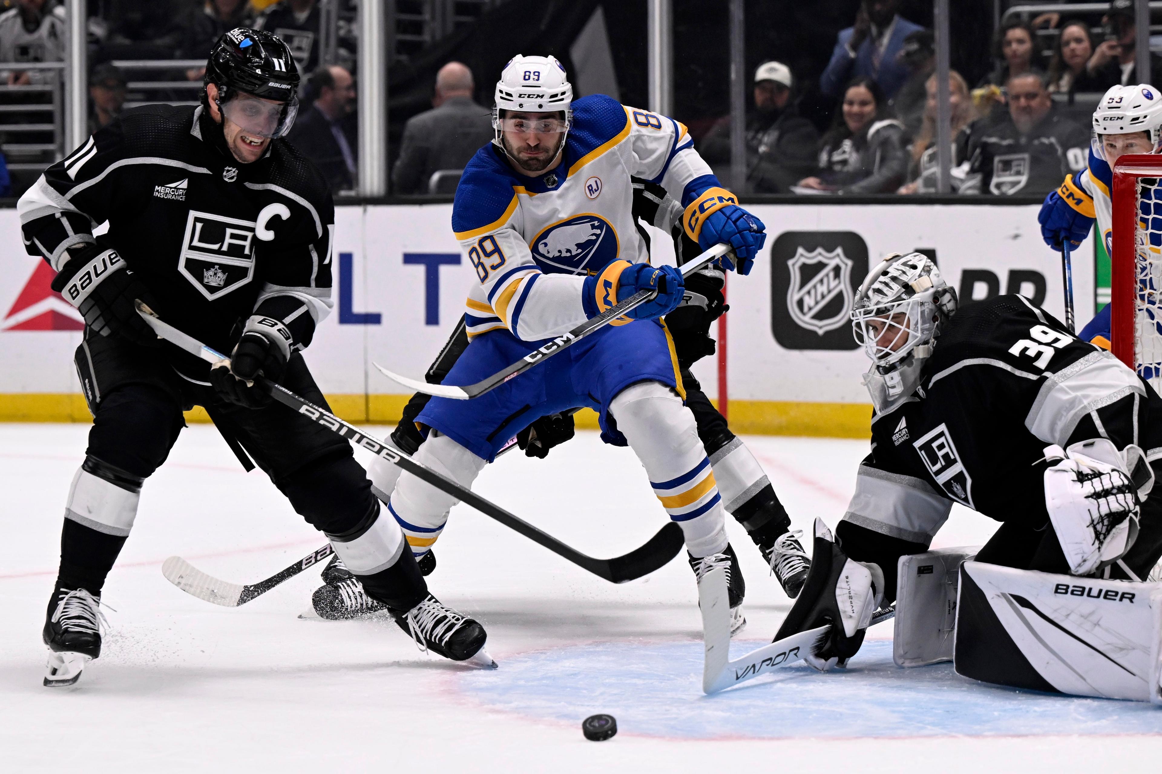 Sabres Score Four Straight as Kings’ Woes Continue