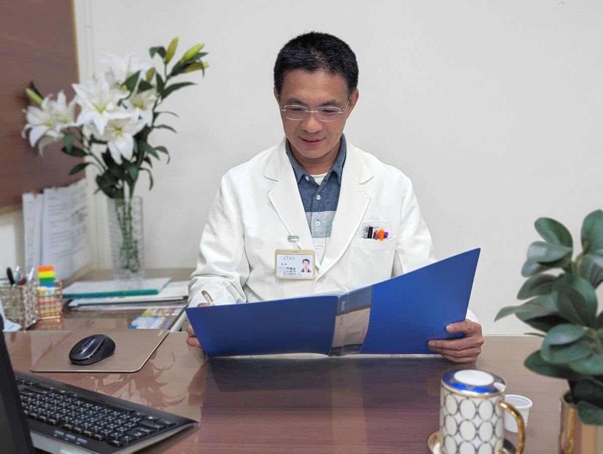 Dr. Lin said that following the principles of "Truthfulness, Compassion, and Forbearance" helped him better fulfill the responsibilities as the Director of the Pharmacy Department. (Photo courtesy of Lin Wei Yu)