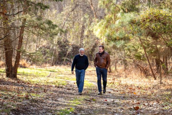 Dr. Robert Malone (L) and Jan Jekielek in the first episode of new Epoch TV series “Fallout.” (EpochTV)