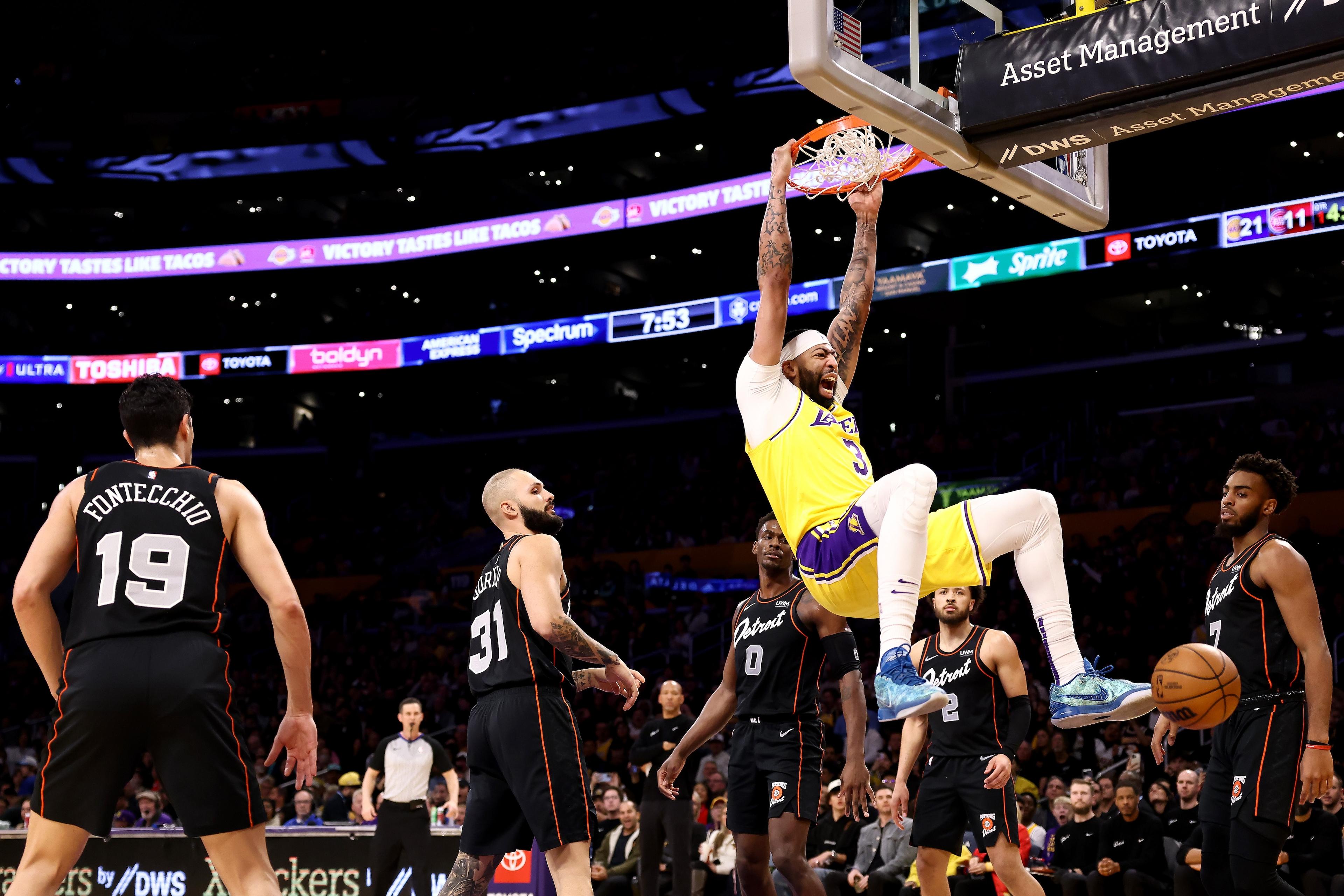 LeBron, Davis Lead Surging Lakers Past Pistons 125111 for Their 5th