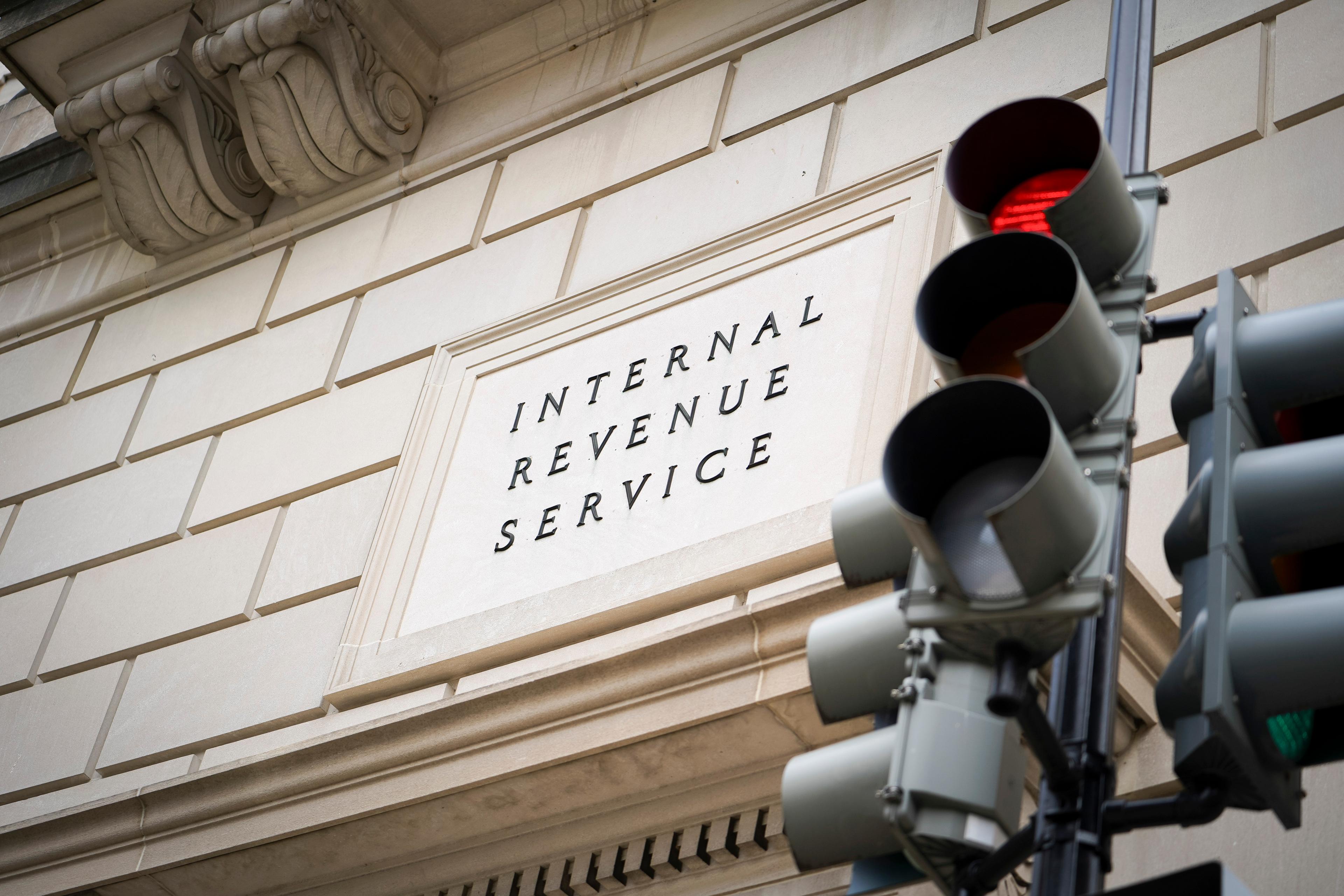 Illegal Immigrant Defrauds IRS in $25 Million Tax Scheme, Sentenced to 6 Years in Prison