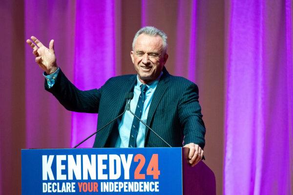 Robert F. Kennedy Jr. holds a voter rally in Grand Rapids, Mich., on Feb. 10, 2024. (Mitch Ranger/The Epoch Times)