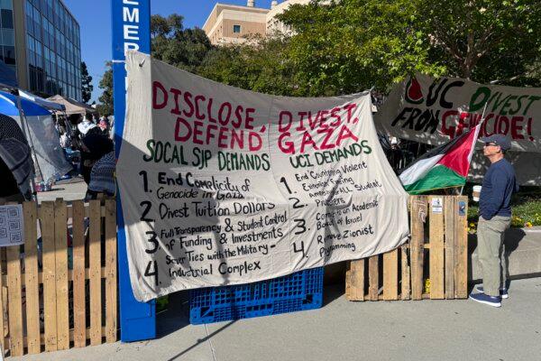A pro-Palestinian protest at the University of California–Irvine in Irvine, Calif., on April 29, 2024. (Rudy Blalock/The Epoch Times)