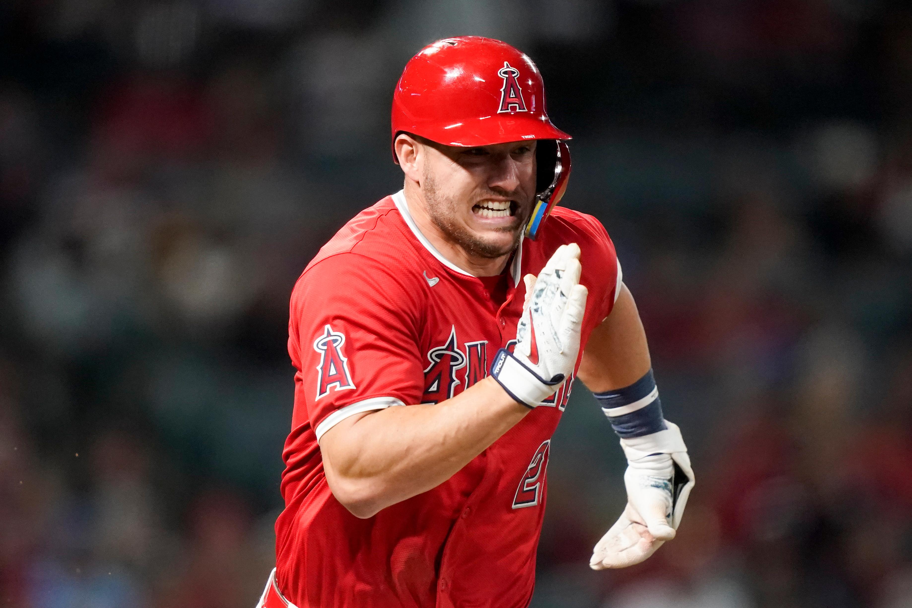 Angels’ Trout Chose Knee Surgery Over Spending Painful Season as a DH